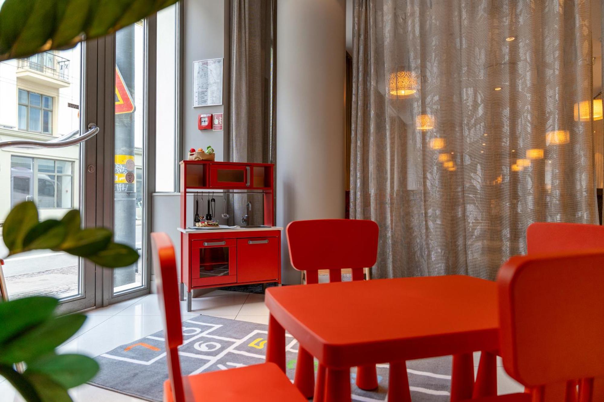 Tallink Hotel Рига Екстериор снимка